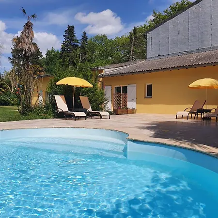 Bed and breakfast Chateau De La Prade 4*