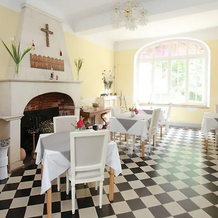 Chateau De La Prade 4*