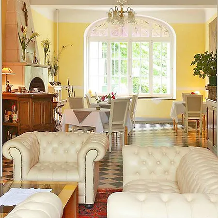 Bed and breakfast Chateau De La Prade