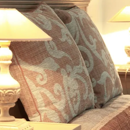 Chateau De La Prade Bed & Breakfast